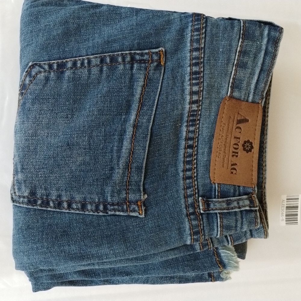 Denim flare fitted jeans. - Picture 11 of 12